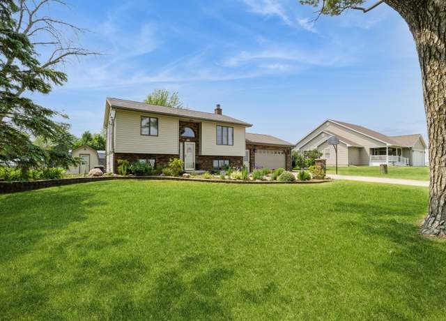 Property at 380 N 8th St, Mccallsburg, IA 50154, 3 beds, 2 baths