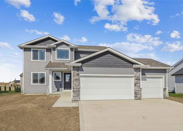 Property at 3610 NW 27th St, Ankeny, IA 50023, 3 beds, 2.5 baths