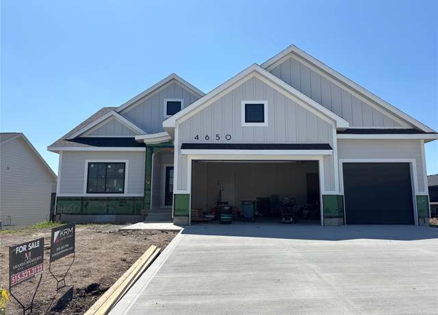 Property at 4650 178th St, Urbandale, IA 50323, 4 beds, 3 baths