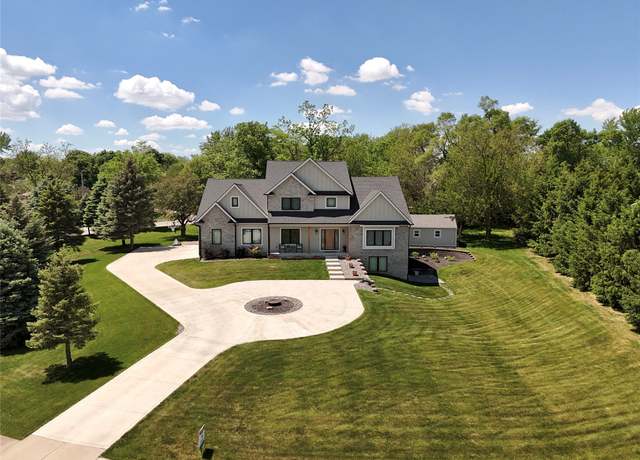 Property at 114 Tradition Dr, Polk City, IA 50226, 5 beds, 5 baths