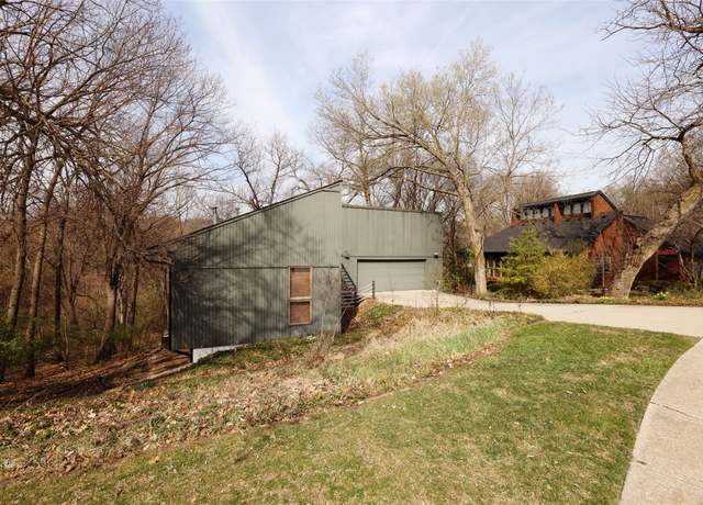 Property at 1105 Oklahoma Dr, Ames, IA 50014, 4 beds, 2 baths
