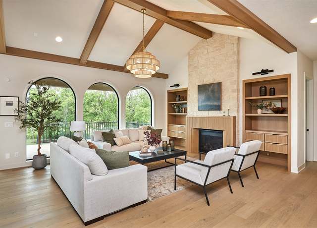 Property at 11286 Twilight Dr, West Des Moines, IA 50266, 4 beds, 4 baths