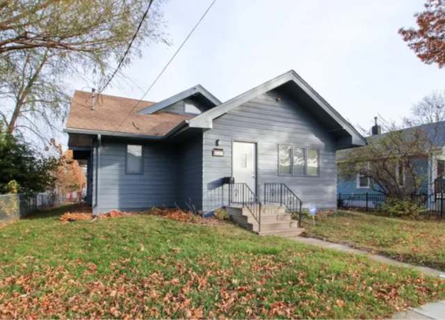Property at 3517 Columbia St, Des Moines, IA 50313, 3 beds, 1.5 baths