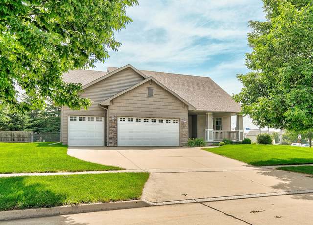 Property at 705 SE Lowell Dr, Ankeny, IA 50021, 3 beds, 2 baths