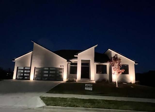 Property at 18176 Alderleaf Dr, Clive, IA 50325, 5 beds, 5 baths