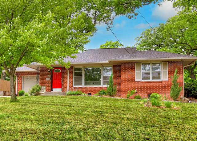 Property at 3623 Davisson Rd, Des Moines, IA 50310, 3 beds, 2 baths