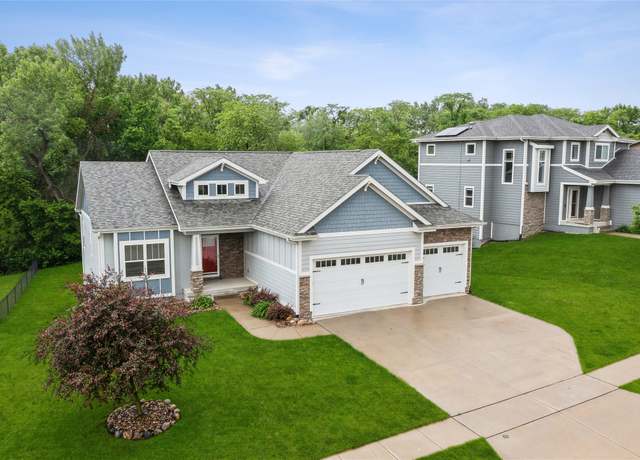 Property at 903 Baileys Grove Dr, Adel, IA 50003, 5 beds, 3 baths
