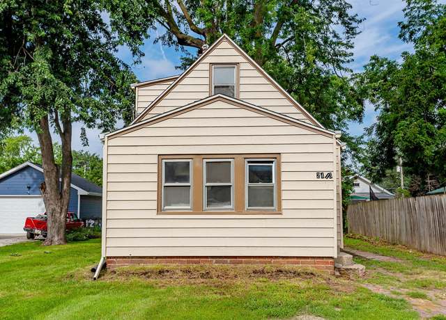 Property at 2416 E 38th Ct, Des Moines, IA 50317, 1 bed, 1 bath