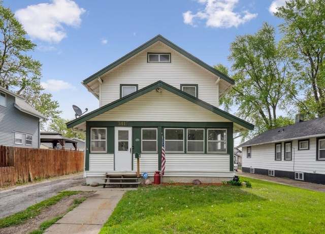 Property at 3417 Oxford St, Des Moines, IA 50313, 3 beds, 3 baths