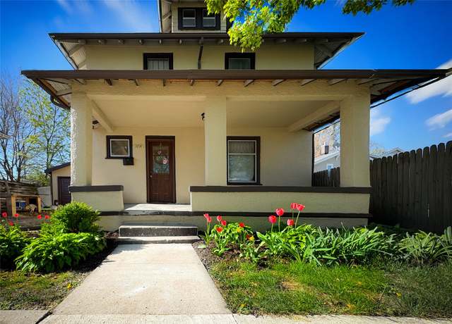 Property at 1014 14th St, Boone, IA 50036, 3 beds, 1 bath