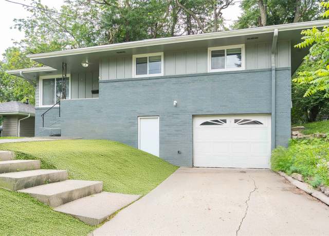 Property at 2512 Boston Ave, Des Moines, IA 50310, 4 beds, 2 baths