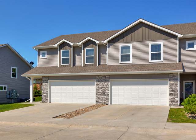 Property at 2030 NW Northwood Ln, Ankeny, IA 50023, 3 beds, 2.5 baths