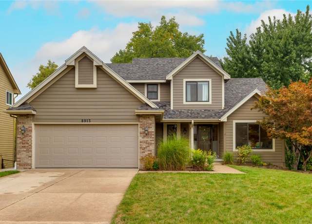 Property at 8913 Highland Oaks Dr, Johnston, IA 50131, 4 beds, 3.5 baths