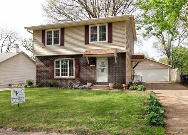Property at 4158 Leyden Ave, Des Moines, IA 50317, 3 beds, 2.5 baths