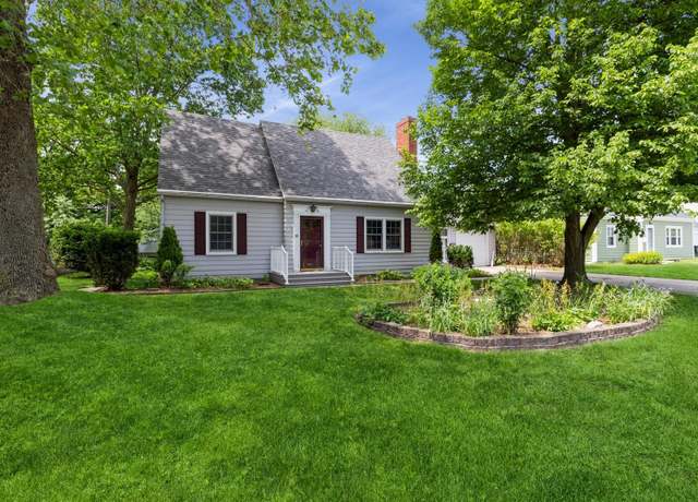 Property at 1405 Grand Ave, Ames, IA 50010, 4 beds, 2.5 baths