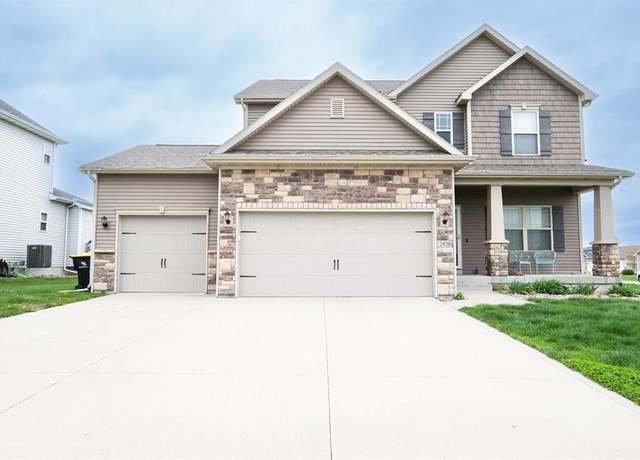 Property at 2430 SE Willowbrook Dr, Waukee, IA 50263, 4 beds, 3.5 baths