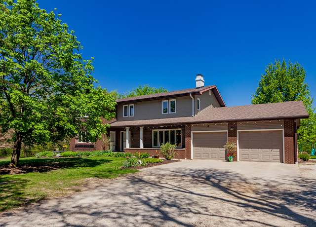 Property at 1137 242nd St, Boone, IA 50036, 4 beds, 3 baths