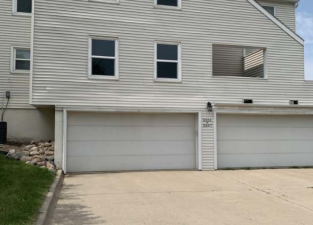 Property at 5255 Dakota Dr, West Des Moines, IA 50265, 2 beds, 1.5 baths