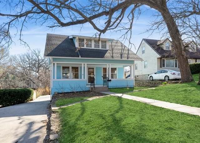 Property at 1503 42nd St, Des Moines, IA 50311, 3 beds, 2.5 baths