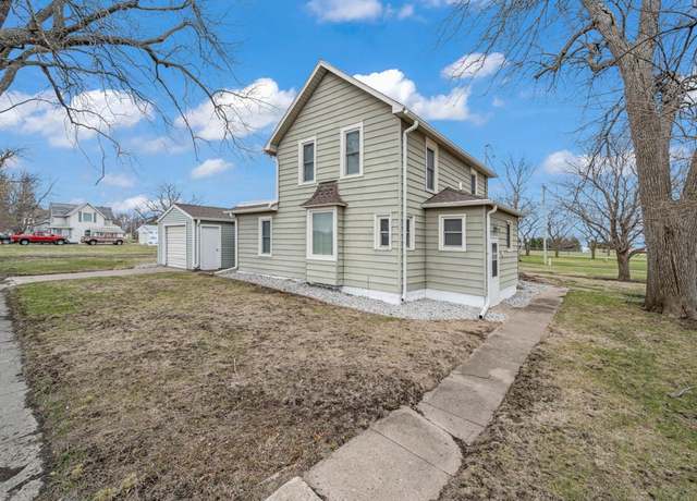 Property at 308 Pine St, Williams, IA 50271, 3 beds, 2 baths