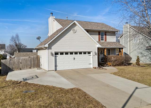 Property at 913 SE Meadowlark Dr, Grimes, IA 50111, 4 beds, 2.5 baths