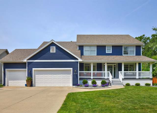 Property at 2556 NW 162nd St, Clive, IA 50325, 5 beds, 3.5 baths