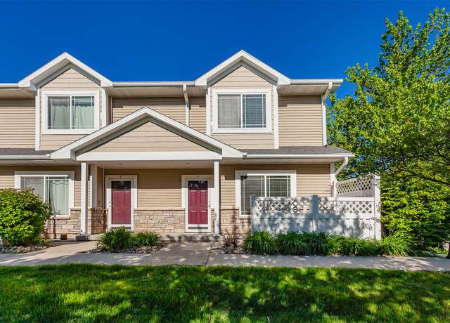 Property at 2341 Hart Ave #1, Des Moines, IA 50320, 2 beds, 2.5 baths