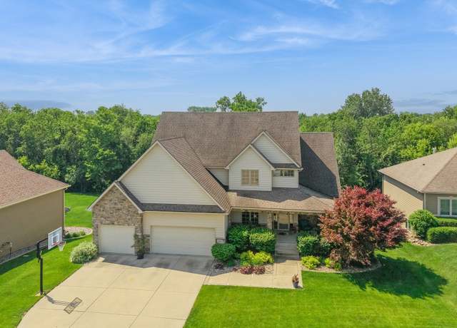 Property at 9432 Enfield Dr, Johnston, IA 50131, 6 beds, 4.5 baths