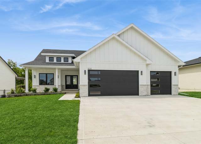 Property at 1020 Harrington Way, Waukee, IA 50263, 5 beds, 3 baths