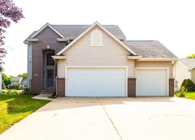 Property at 1109 NW Gabus Cir, Grimes, IA 50111, 3 beds, 2.5 baths