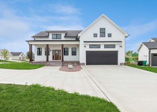 Property at 233 NE 60th Ct, Ankeny, IA 50021, 4 beds, 3.5 baths