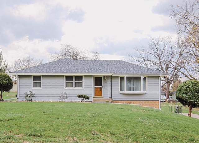 Property at 1175 NE 52nd Ave, Des Moines, IA 50313, 3 beds, 1.5 baths