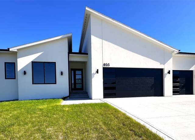 Property at 855 NW Frescott Cir, Waukee, IA 50263, 4 beds, 3.5 baths