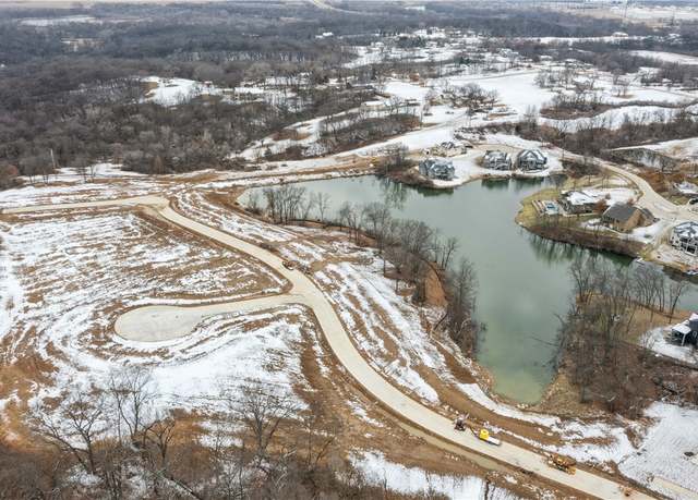 Property at 1230 Arbor Woods Dr, Pleasant Hill, IA 30327