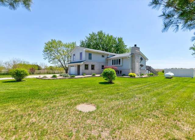 Property at 30324 190th St, Woodward, IA 50276, 3 beds, 3 baths