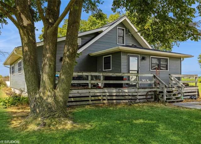 Property at 13717 141st St, Dawson, IA 50066, 3 beds, 1.5 baths
