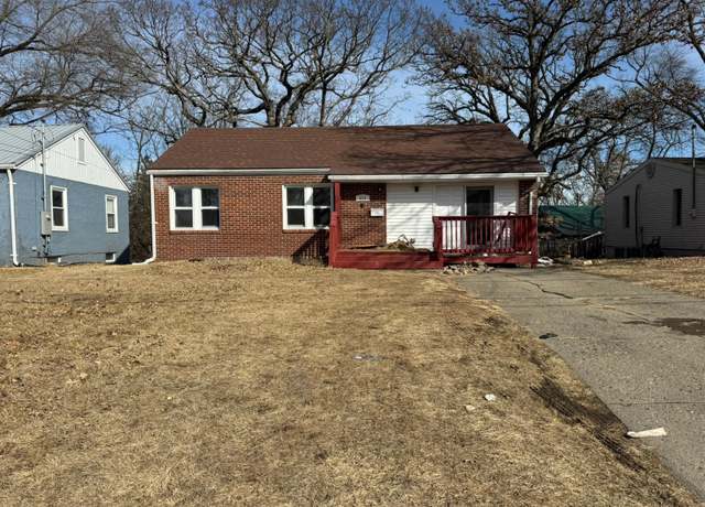 Property at 619 Palmer Pl, Des Moines, IA 50315, 3 beds, 1 bath
