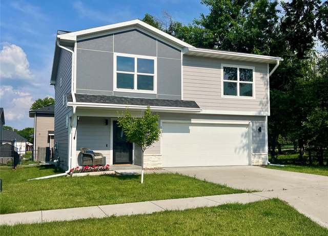 Property at 104 Mcpherson St, Boone, IA 50036, 4 beds, 3 baths