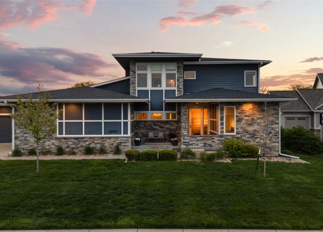 Property at 8919 NW 73rd Pl, Johnston, IA 50131, 5 beds, 4.5 baths