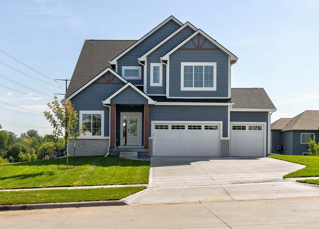 Property at 5619 163rd St, Urbandale, IA 50323, 5 beds, 3.5 baths