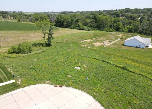 Property at Lot 8 W Lincoln Pl, Indianola, IA 50125