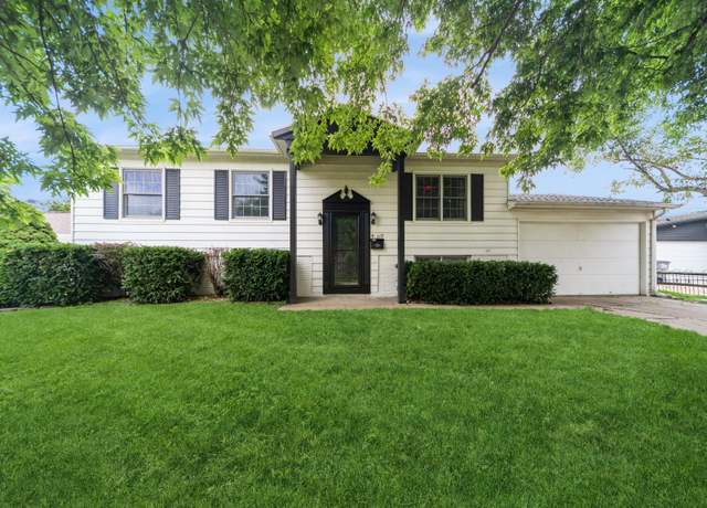 Property at 117 NW Coral Ln, Ankeny, IA 50023, 4 beds, 2 baths