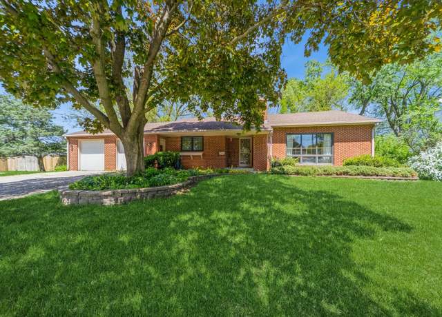 Property at 6903 Oliver Smith Dr, Urbandale, IA 50322, 3 beds, 1.5 baths