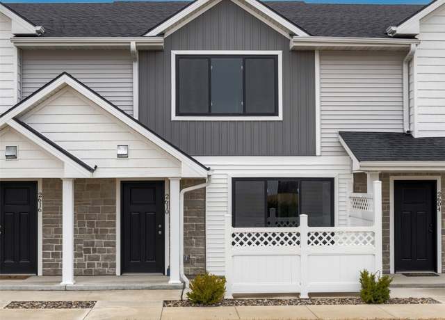 Property at 2610 SE Osier Ave, West Des Moines, IA 50265, 3 beds, 2.5 baths