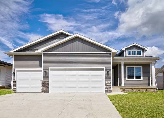 Property at 9459 Modena Ln, West Des Moines, IA 50266, 3 beds, 3 baths