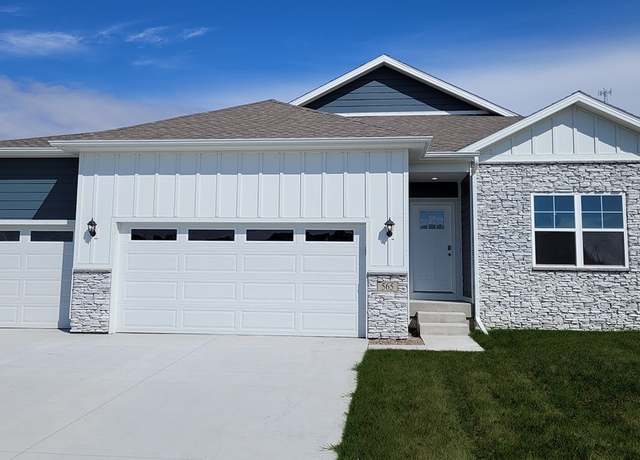 Property at 25116 Eagle Vista Dr, Adel, IA 50003, 4 beds, 3 baths