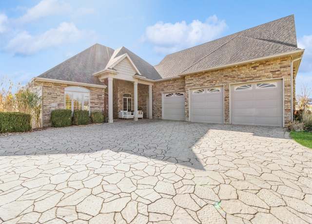 Property at 2508 Cottonwood Rd, Ames, IA 50014, 4 beds, 3.5 baths