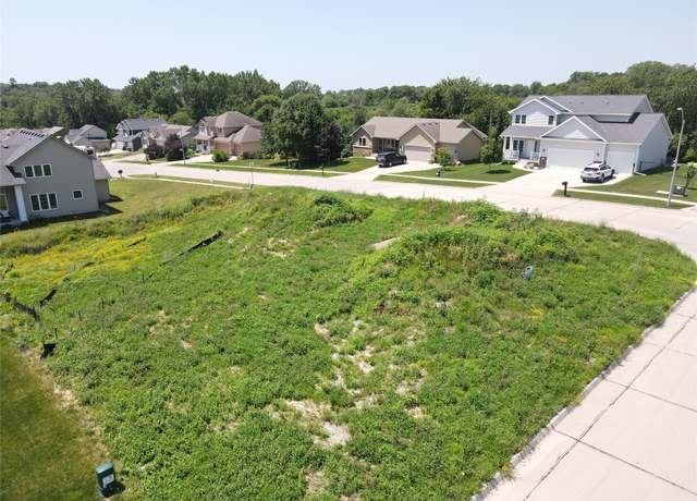 Property at Lot 15 W Lincoln Pl, Indianola, IA 50125