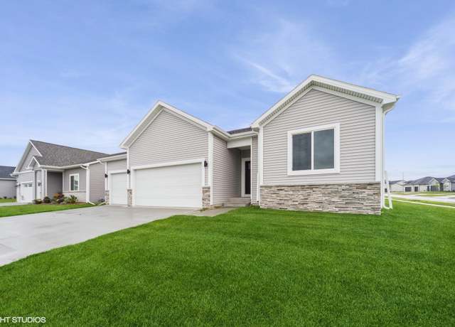 Property at 1303 NW Benjamin Dr, Ankeny, IA 50023, 4 beds, 3 baths