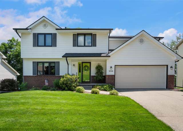Property at 2408 Park Dr, West Des Moines, IA 50265, 4 beds, 2.5 baths